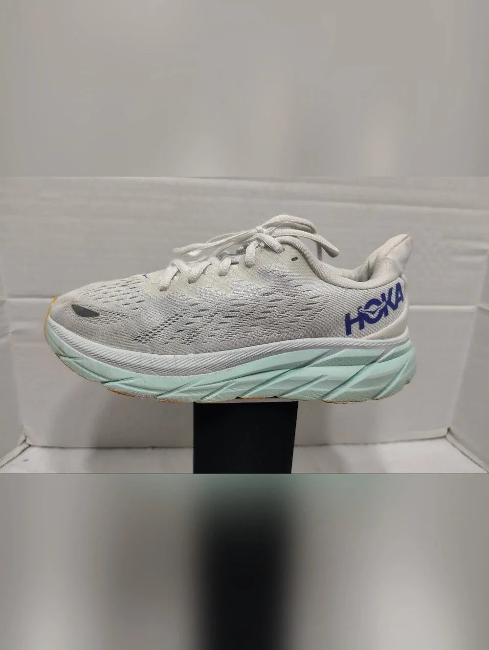 Hoka One One hoka one